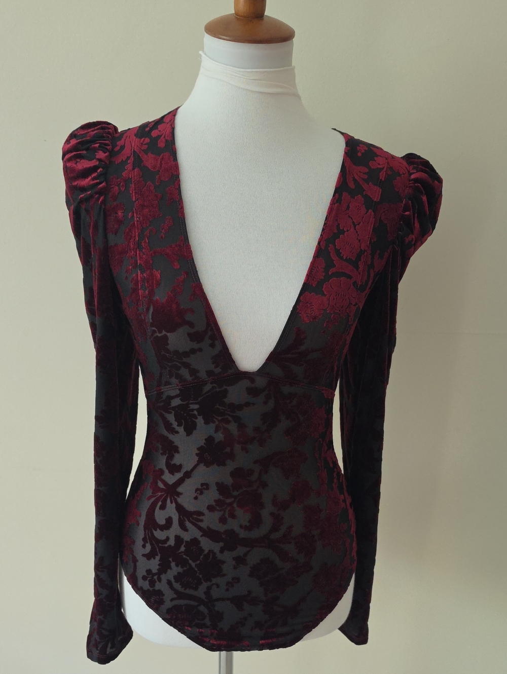 Free People Women's Deep V Velvet Burnout Top in Burgundy